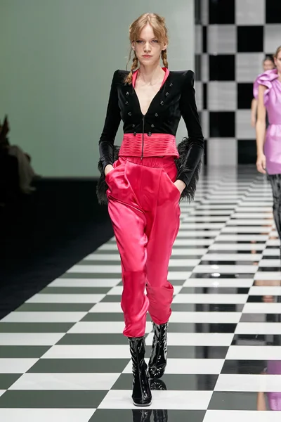 Look 91